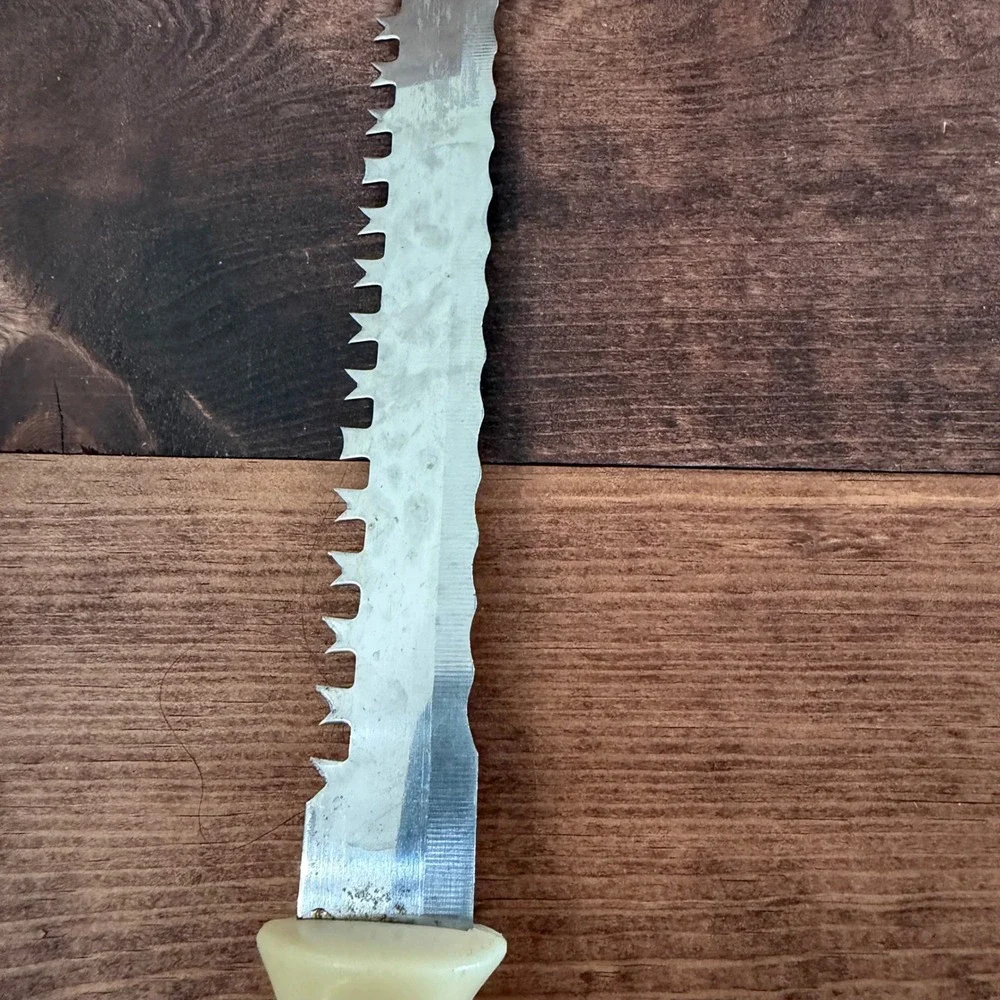 Vintage Quikut Serrated Stainless Steel Multi Purpose Utility Knife Cream Handle